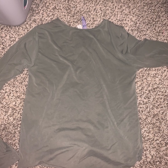 Francesca‘s cute top - Picture 3 of 3